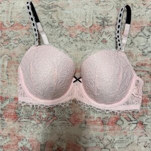 Victoria's Secret Light Pink Lace Bra